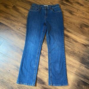 L.L. Bean classic fit straight leg jeans size 10 women’s blue jeans denim pants